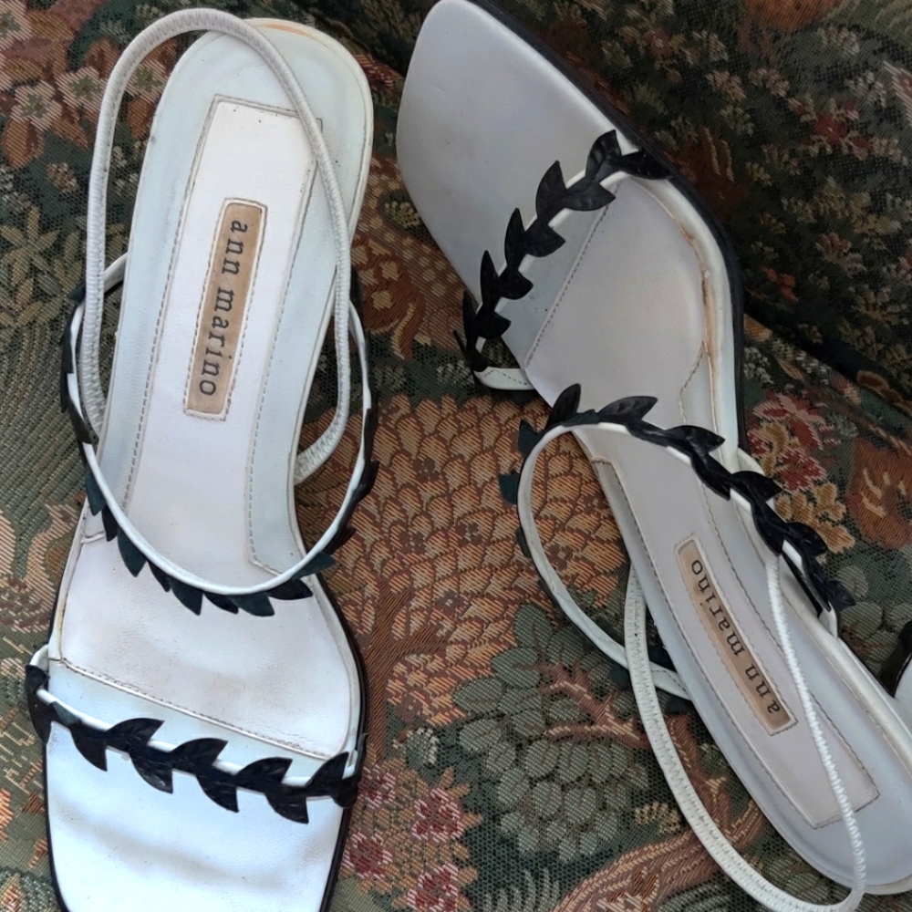 White and black sandals with leaf design size 7.5 kitten heel